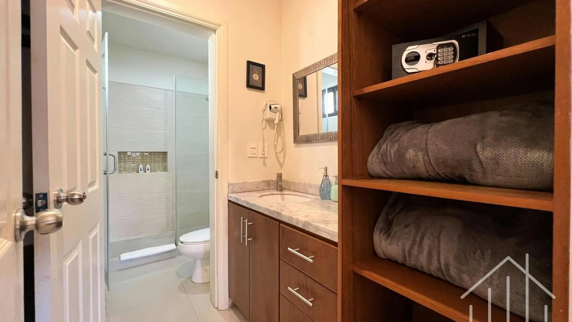 Promo-2Br-Luxe Dept-1 Min Walk To Beach-Sleeps 6 Mazatlán
